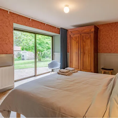 Chateau Dore Les Tours - Renard - Proche Puy Du Fou * Montfaucon-Montigne