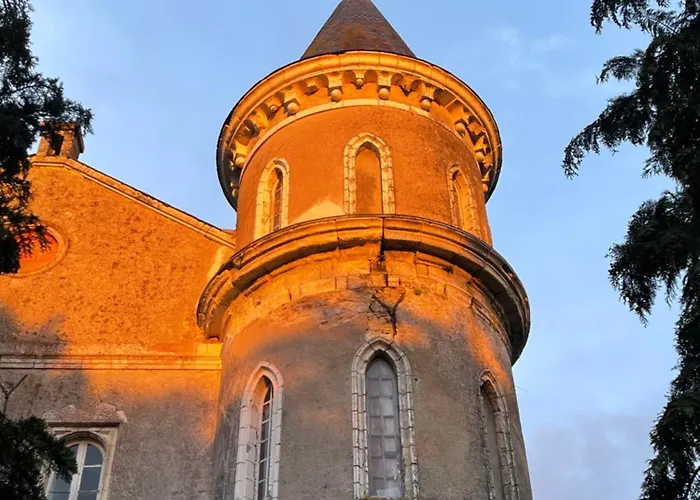 Chateau Dore Les Tours - Renard - Proche Puy Du Fou *